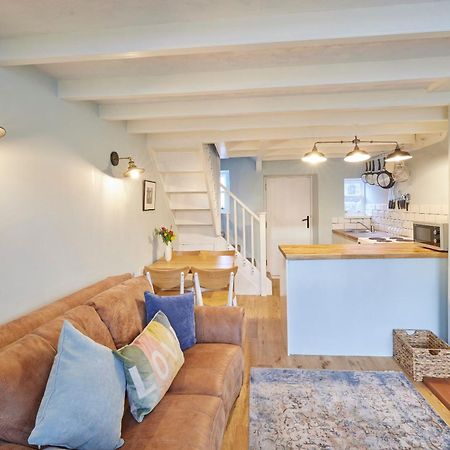 Host & Stay - Honey Cottage Hinderwell Kültér fotó