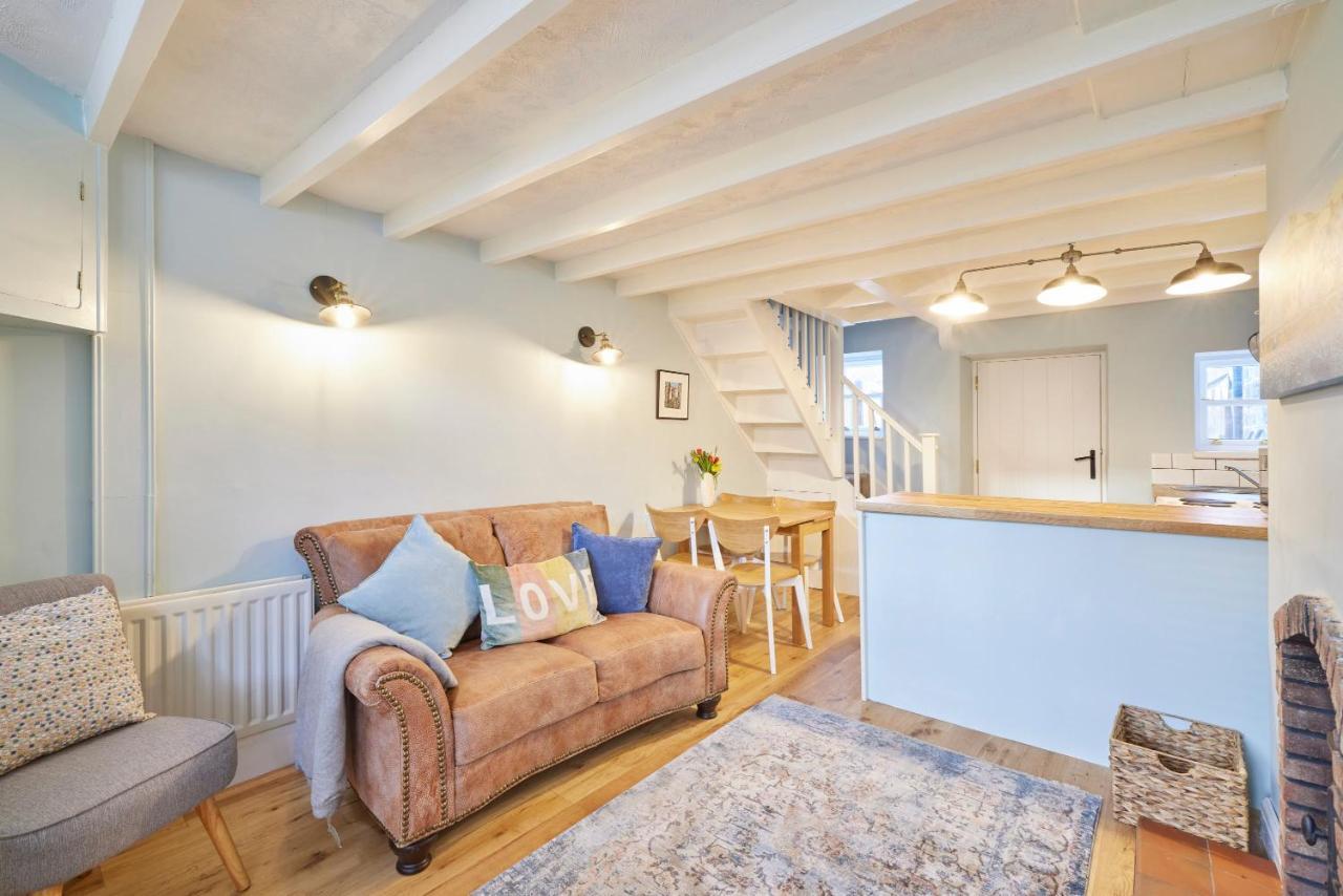Host & Stay - Honey Cottage Hinderwell Kültér fotó