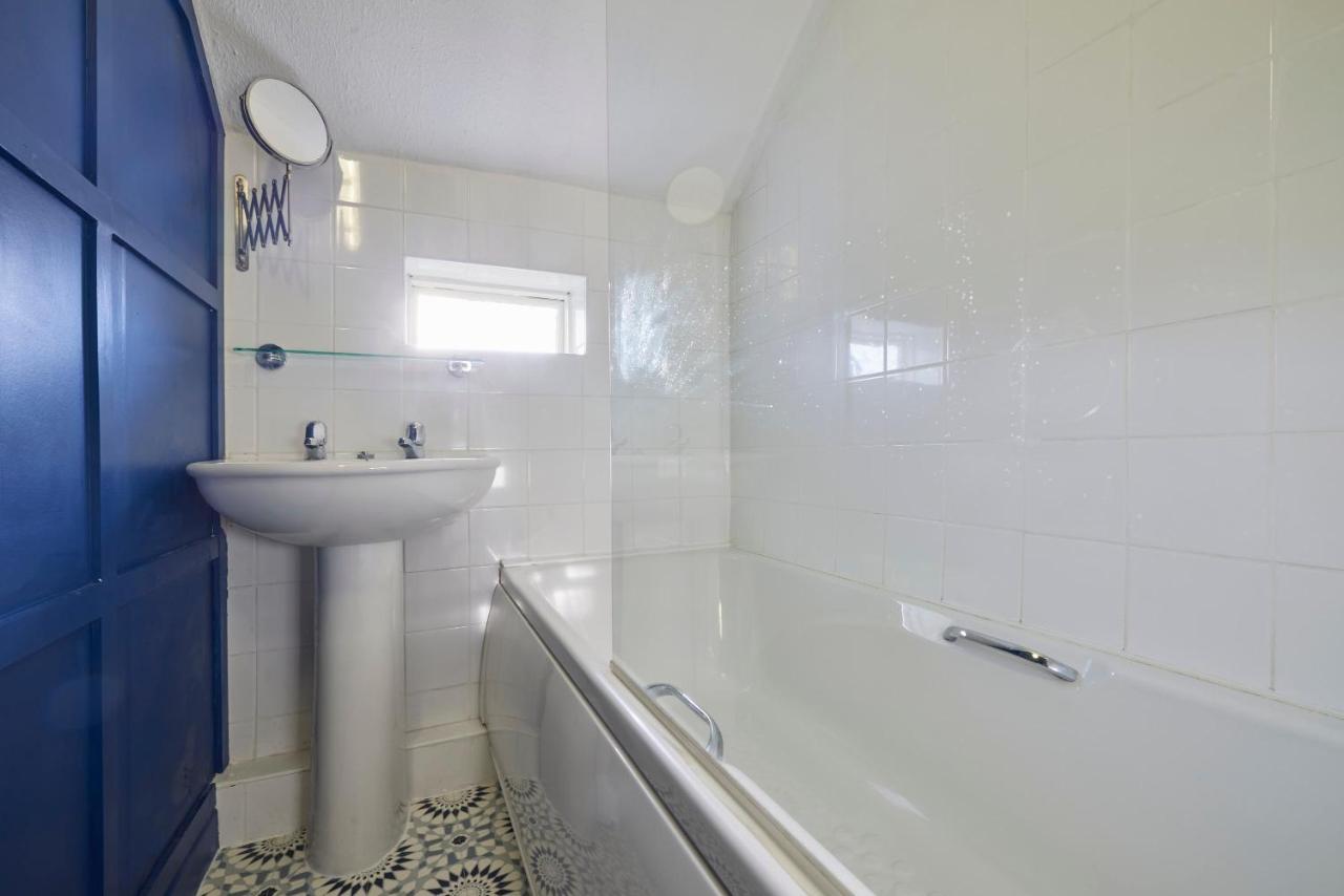 Host & Stay - Honey Cottage Hinderwell Kültér fotó