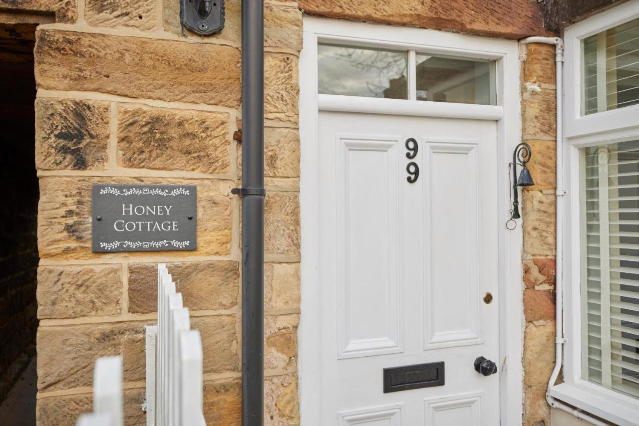 Host & Stay - Honey Cottage Hinderwell Kültér fotó